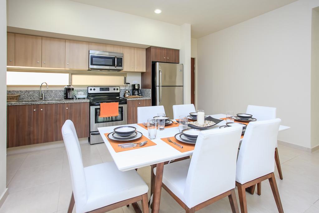 Condos Perfectly Situated Between The Beach & Tulum Town By Stella Rentals Exterior photo